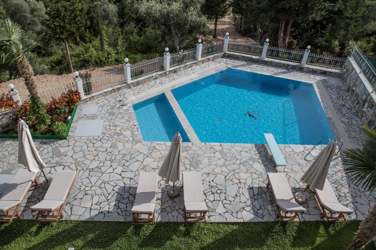 Perivolos Apartments Dhërmi Dış mekan fotoğraf