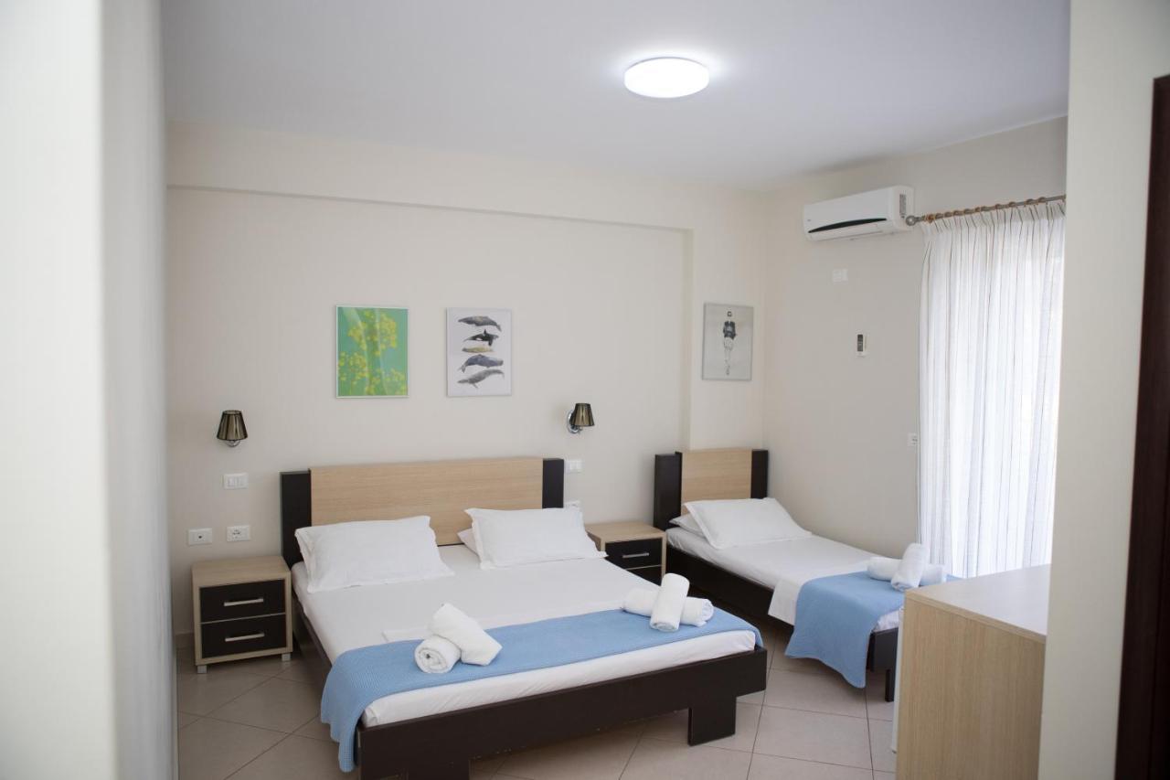 Perivolos Apartments Dhërmi Dış mekan fotoğraf