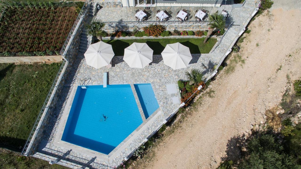 Perivolos Apartments Dhërmi Dış mekan fotoğraf