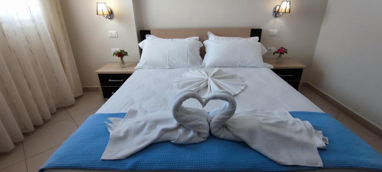 Perivolos Apartments Dhërmi Dış mekan fotoğraf