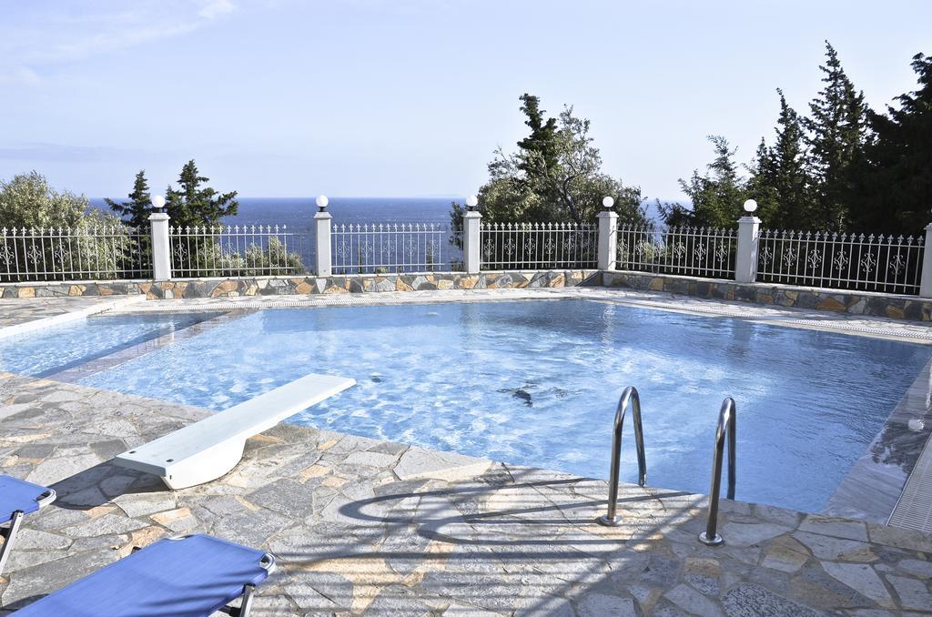 Perivolos Apartments Dhërmi Dış mekan fotoğraf