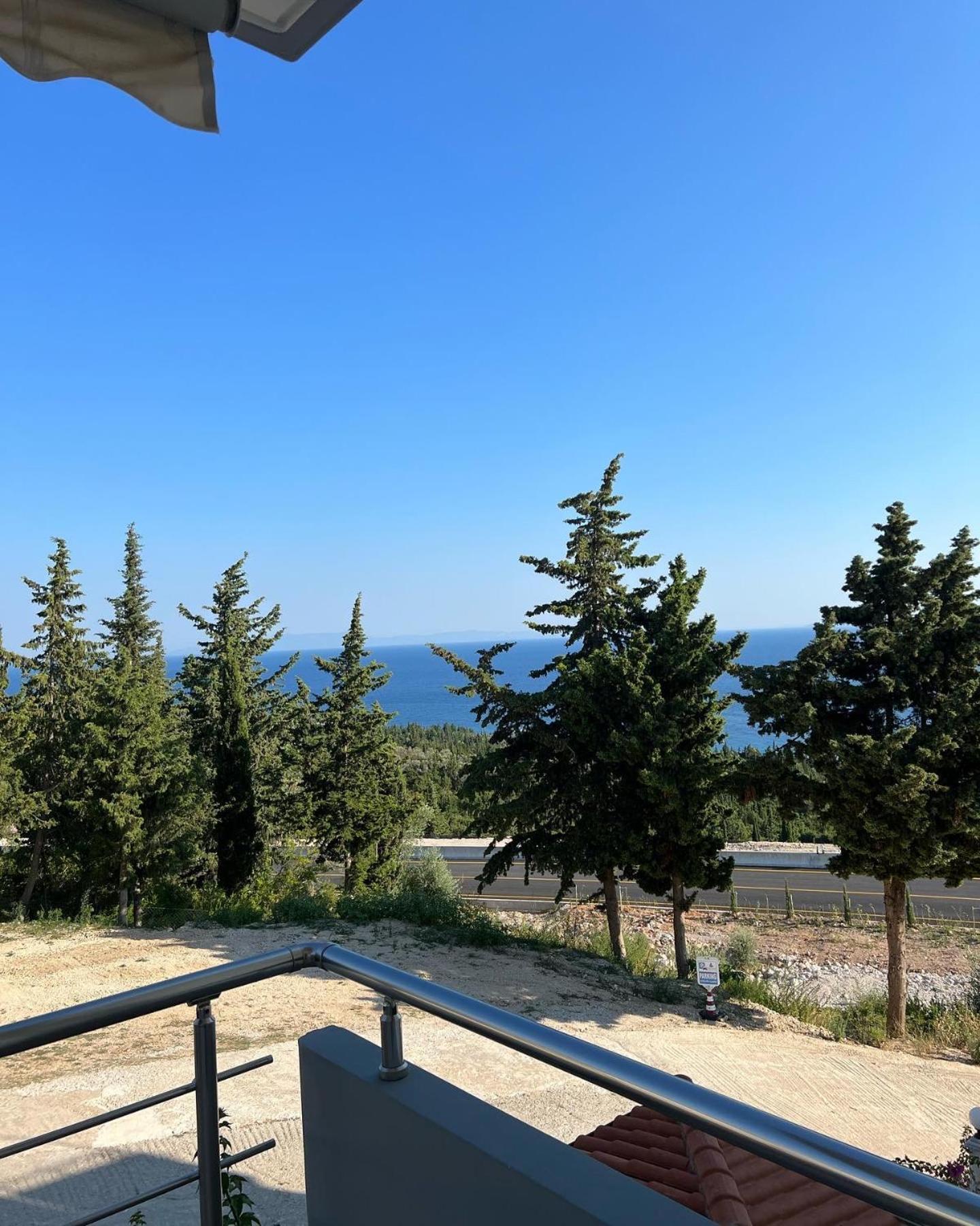 Perivolos Apartments Dhërmi Dış mekan fotoğraf