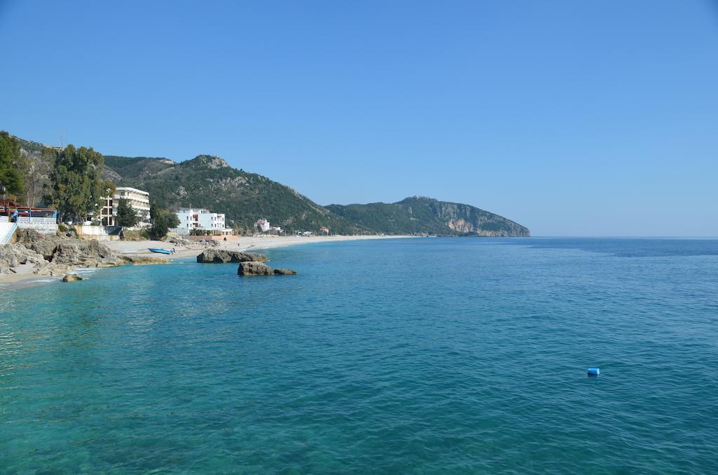 Perivolos Apartments Dhërmi Dış mekan fotoğraf
