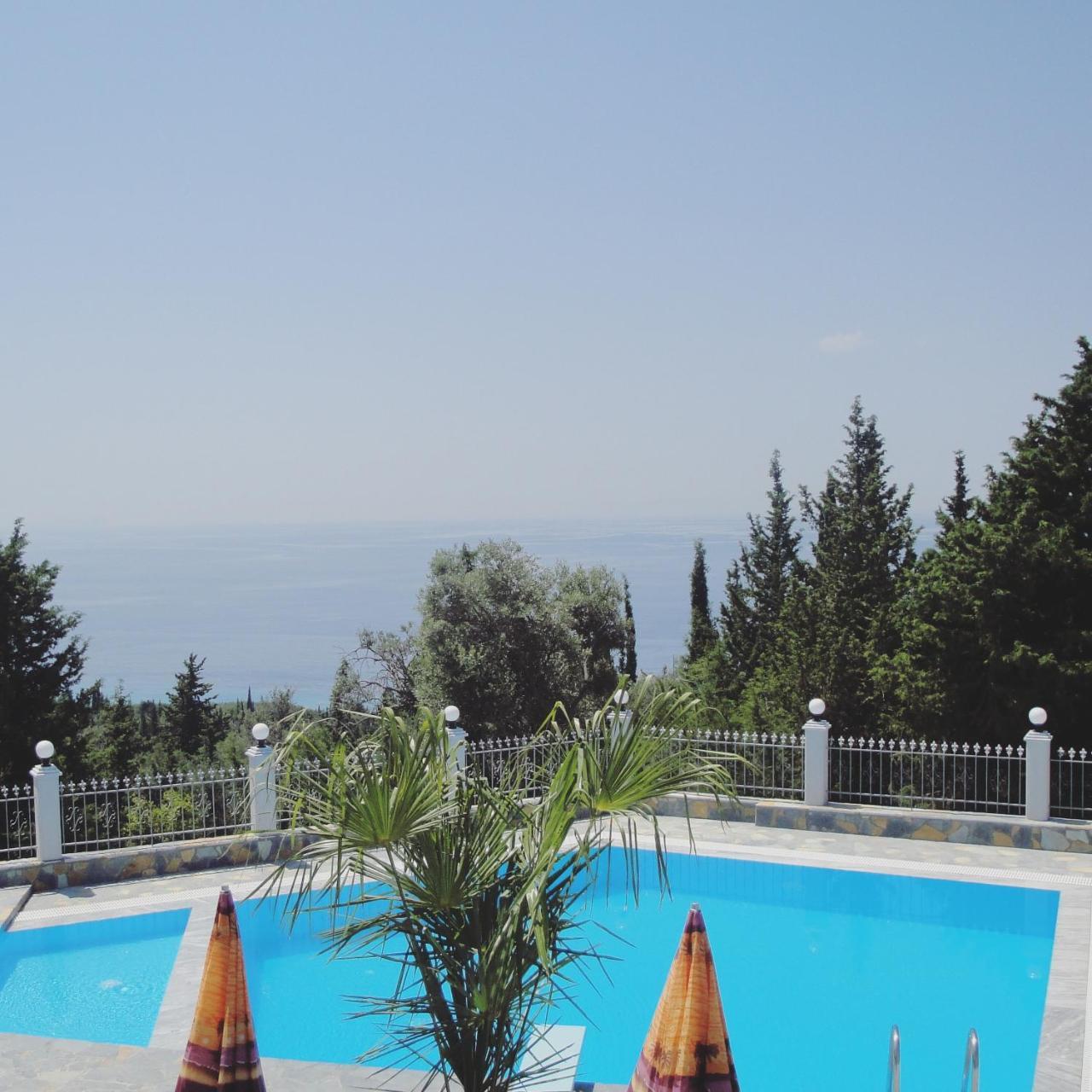 Perivolos Apartments Dhërmi Dış mekan fotoğraf
