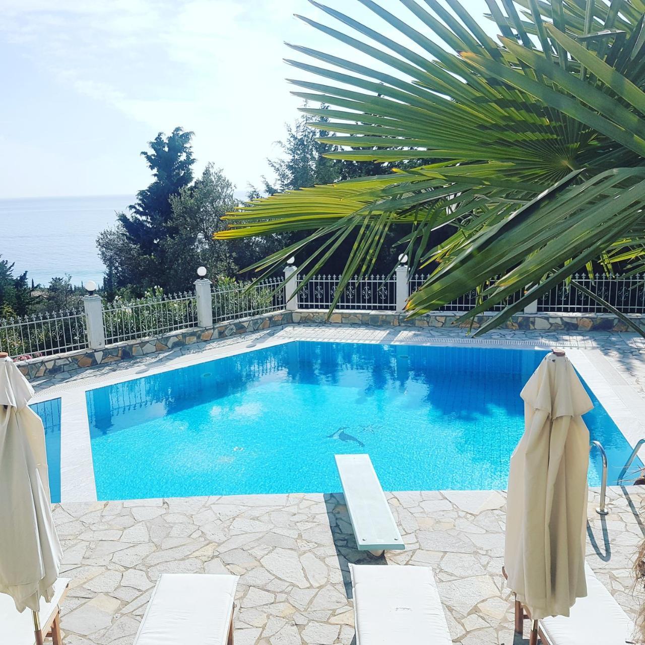 Perivolos Apartments Dhërmi Dış mekan fotoğraf