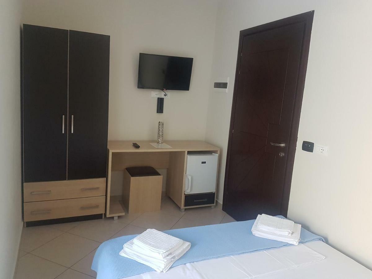 Perivolos Apartments Dhërmi Dış mekan fotoğraf